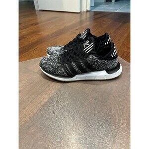 Adidas Swift Run Sneakers | Men’s 11